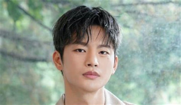 Seo In-guk Height, Weight, Body Measurements, Shoe Size
